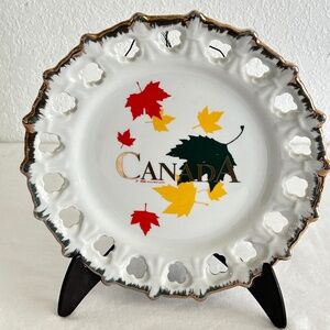Vintage Ceramic Canada Plate Wall Hanging, decorative plate, collector plate
